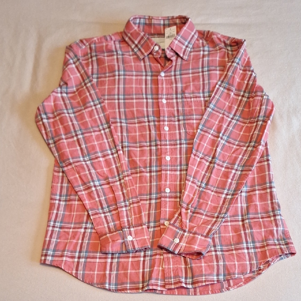 American Eagle Outfitters Red Plaid Casual Shirt
